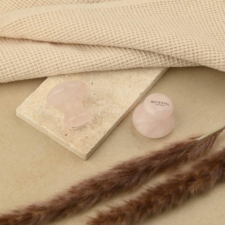 Massage Tools Eye Flowies Rose Quartz for Natural Lifting von Rosental Organics Sonderangebot