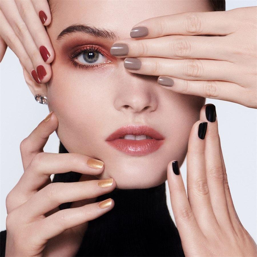 Manicure Dior Nail Glow Verschönernde Nagelpflege – Sofortiger French Manicure-Effekt von DIOR im Angebot