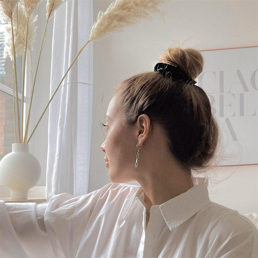 Haargummis & Scrunchies Original Seiden Scrunchie von Bellody Große Rabatte