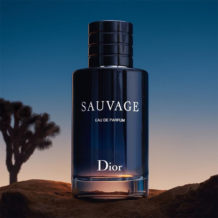 DIOR Sauvage Zitrus- und Vanillenoten – Nachfüllbar Eau de Parfum Spray Letzter Tag