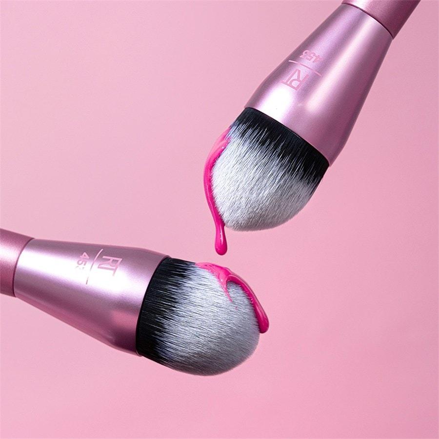 Wangenpinsel Power Pigment Blush Brush von Real Techniques Weihnachtsangebot