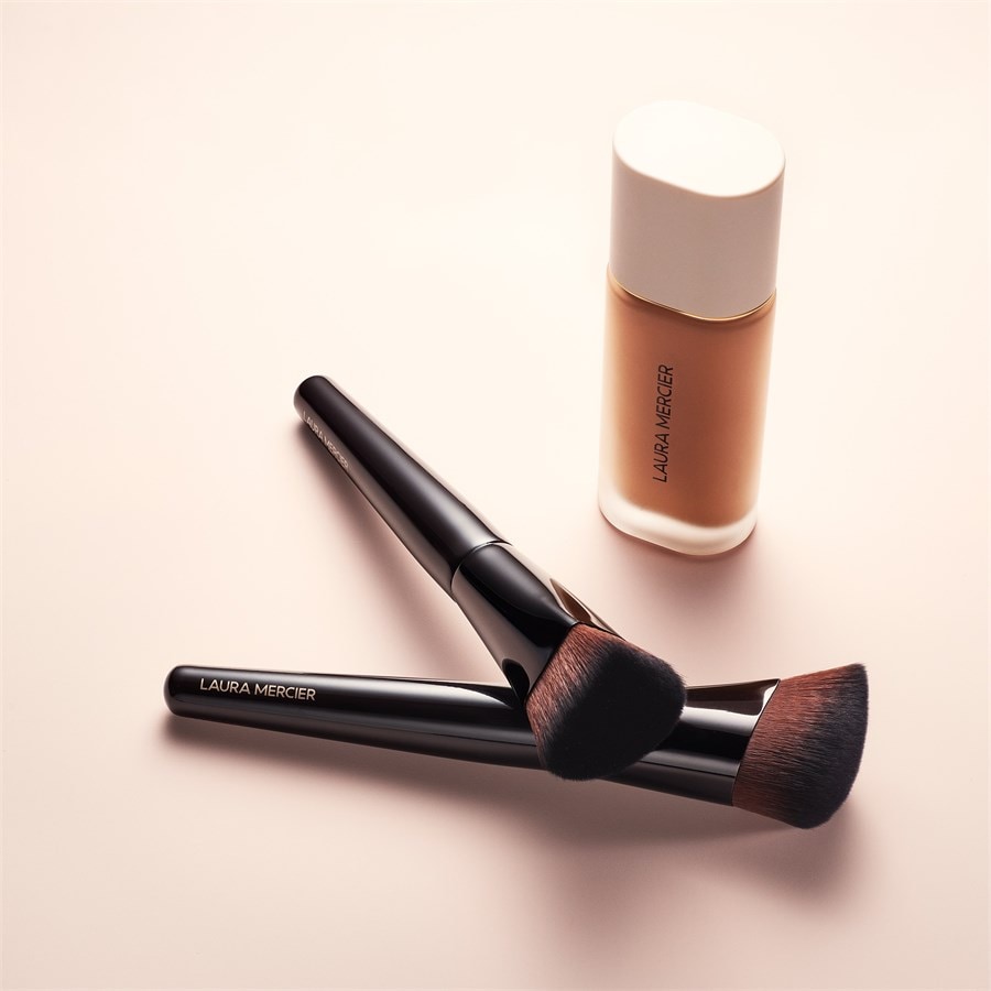 Brushes Real Flawless Foundation Brush von Laura Mercier Osterangebot