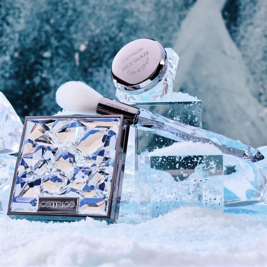 ARCTIC ILLUSION Highlighter Brush von Catrice Valentinstagsangebot