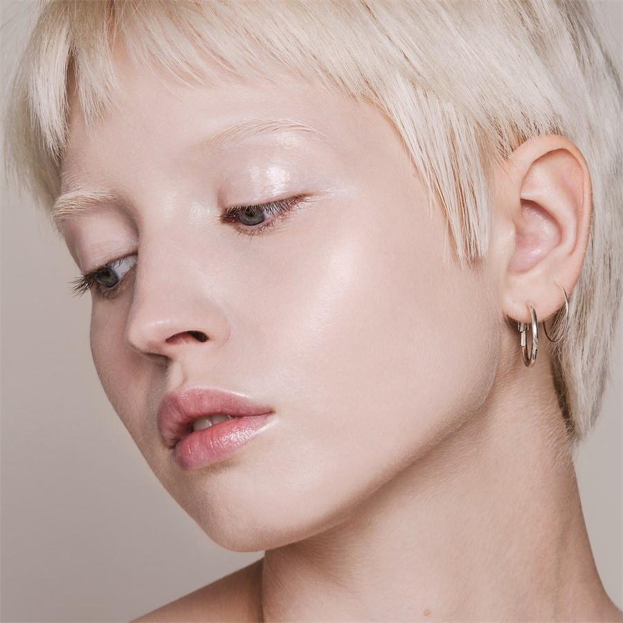 MÁDARA Skin Equal Soft Glow Foundation SPF15 Im Verkauf