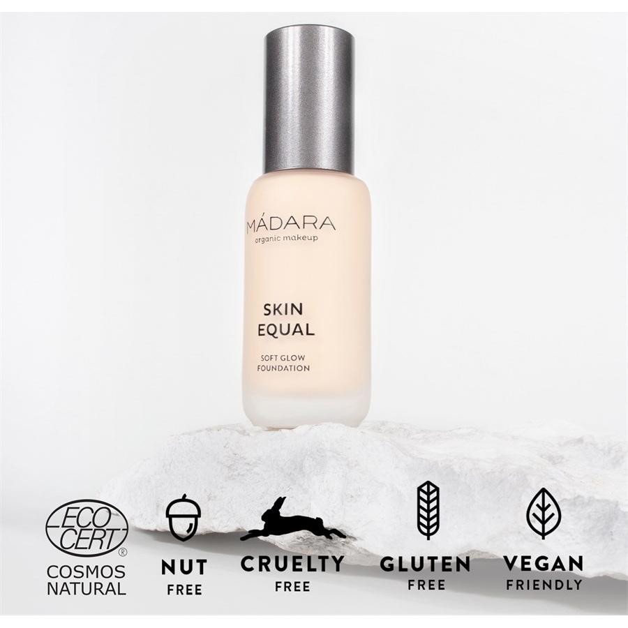 MÁDARA Skin Equal Soft Glow Foundation SPF15 Im Verkauf