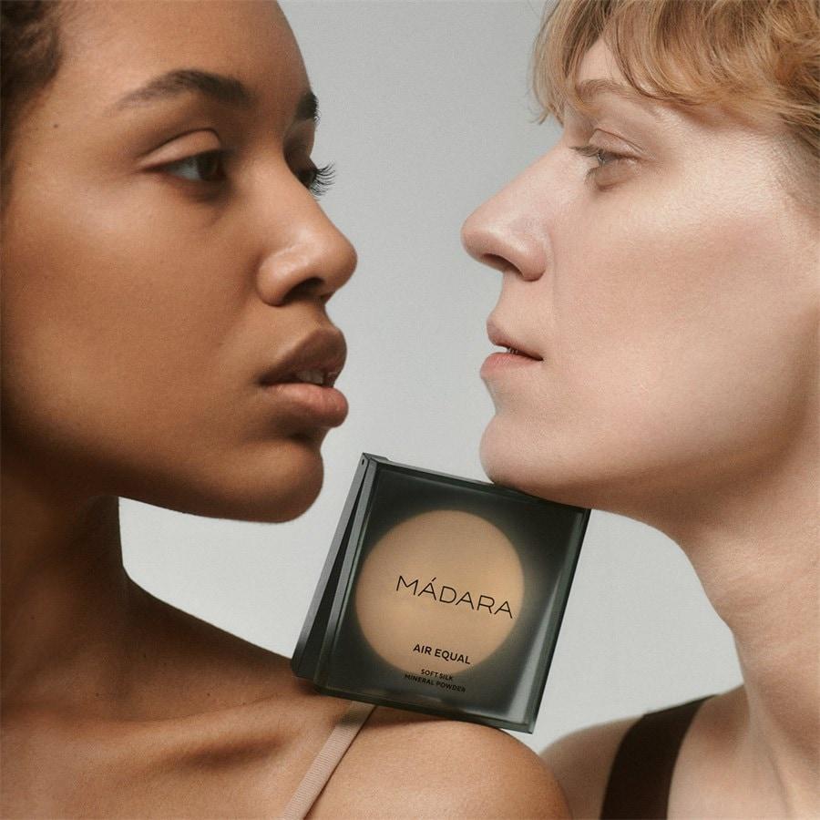 MÁDARA Soft Silk Mineral Powder Air Equal Meist gekauft