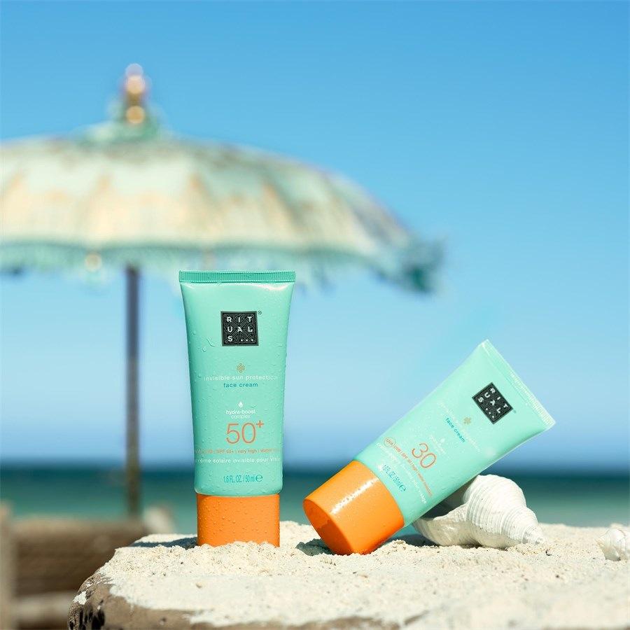 The Ritual Of Karma Sun Protection Face Cream SPF 50+ von RITUALS Neueste Stile