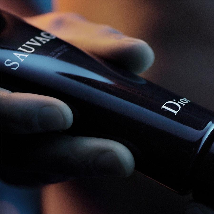 Sauvage Rasiergel Duftendes Rasiergel Trägt zum Schutz vor Irritationen bei – hohe Präzision von DIOR Im Verkauf