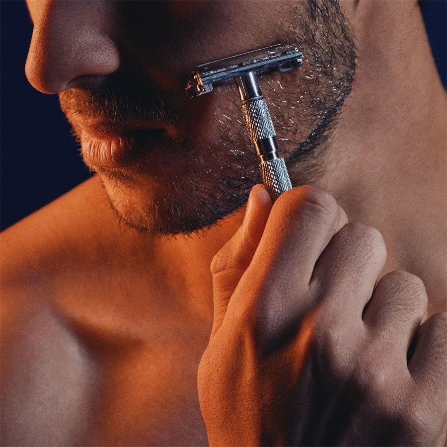 Sauvage Rasiergel Duftendes Rasiergel Trägt zum Schutz vor Irritationen bei – hohe Präzision von DIOR Im Verkauf