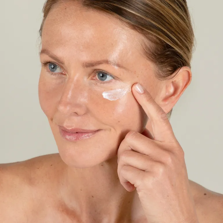 shopapotheke SKINTIST HYDRO EFFECT Eye Cream Sonderangebot der Fabrik