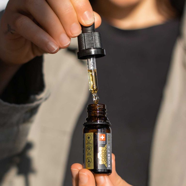 shopapotheke SWISS FX CBD Öl 15% Vollspektrum Begrenzte Freigabe