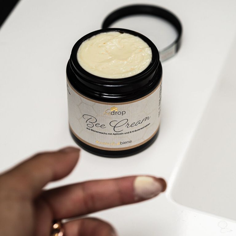 shopapotheke bedrop Bee Cream Bienengiftsalbe und 8 Kräuterextrakten Verkauf